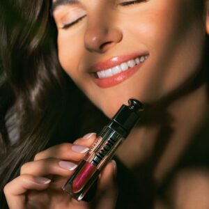 volume lip oil
